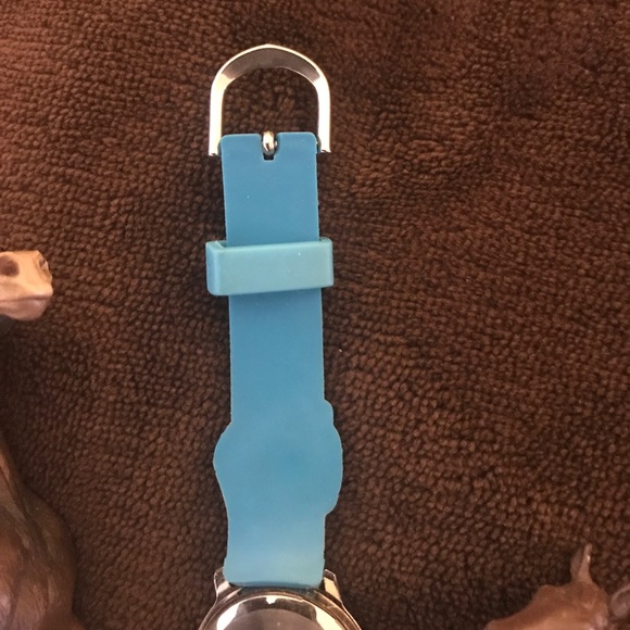 Kids watch!! Needs a battery - Picture 3 of 4